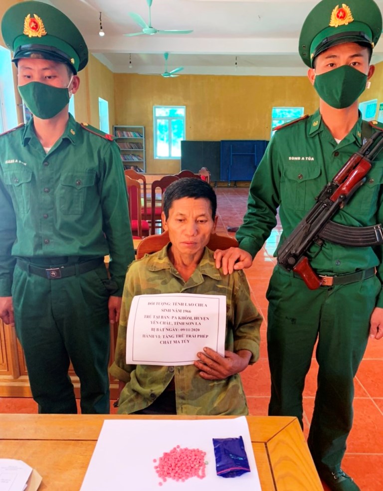Liên tiếp bắt các đối tượng tàng trữ, vận chuyển trái phép chất ma túy